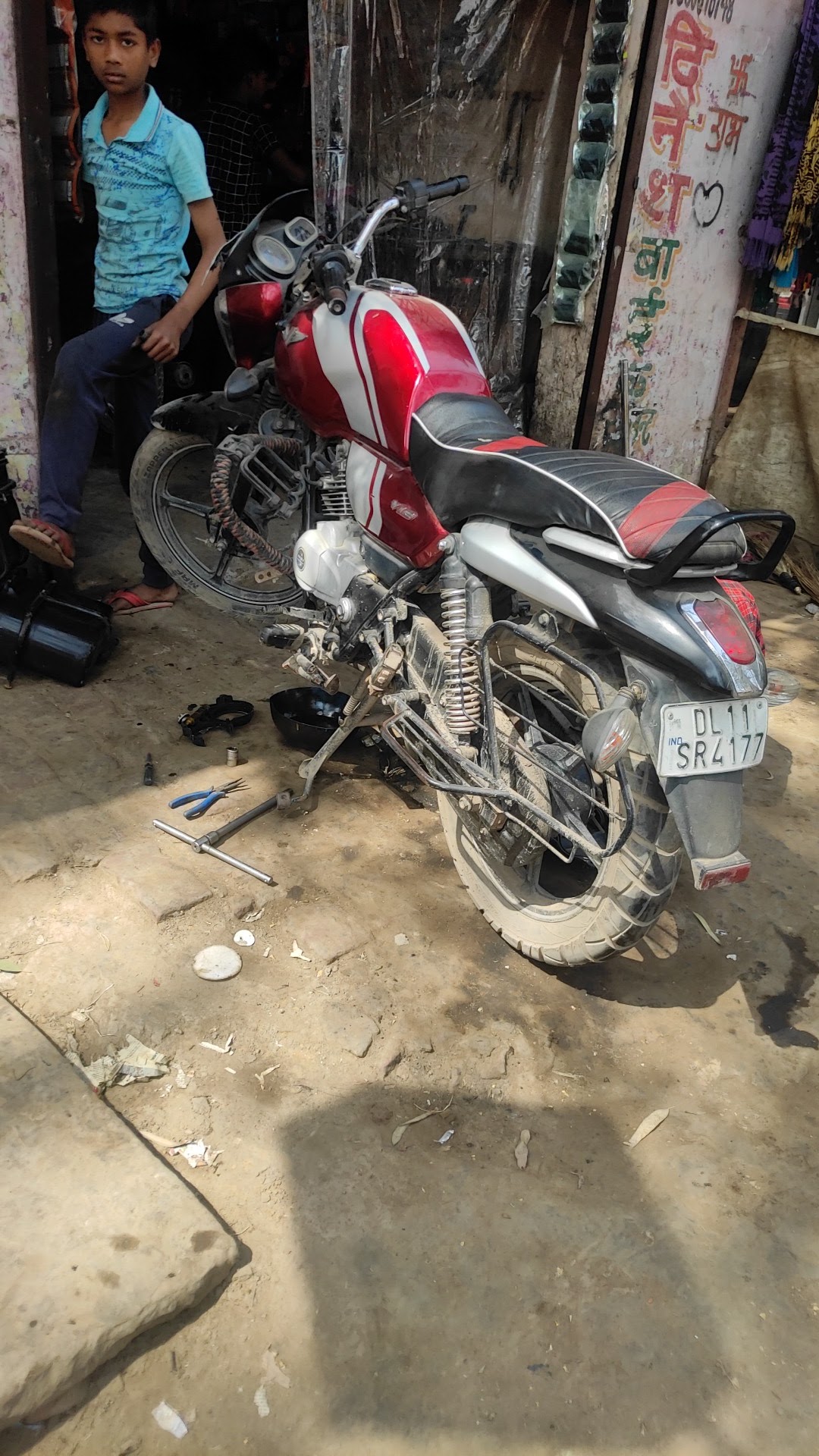 Motorcycle repair service at Dinesh Bike Point Sonipat